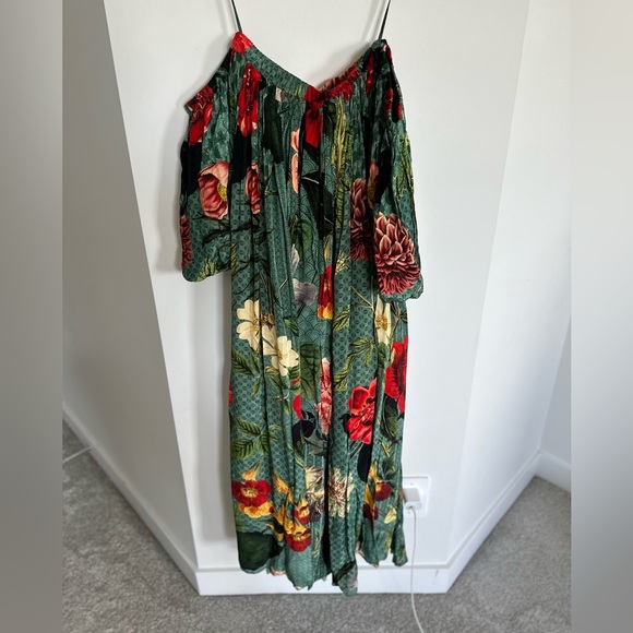 Siddhartha Bansal Off the shoulder floral dress NWT size Small - Picture 10 of 10